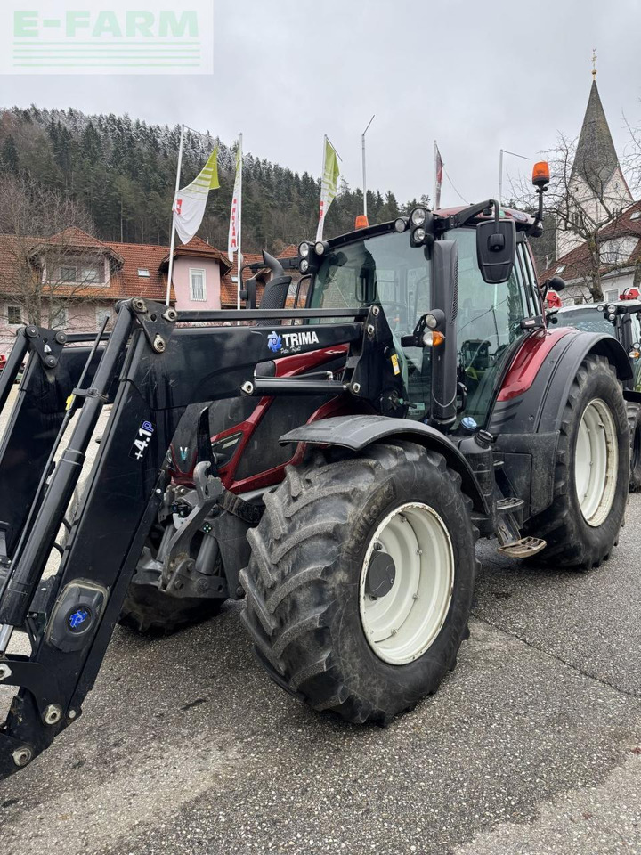 Valtra n114e hitech HiTech - Trator: foto 1 Valtra n114e hitech HiTech - Trator: foto 1