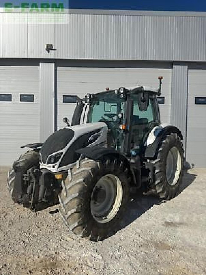 Valtra n134 h5 - Trator: foto 1 Valtra n134 h5 - Trator: foto 1