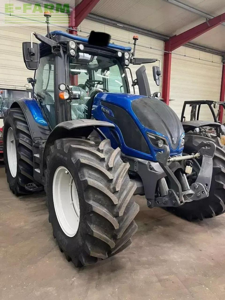 Valtra n174d skyview - Trator: foto 1 Valtra n174d skyview - Trator: foto 1