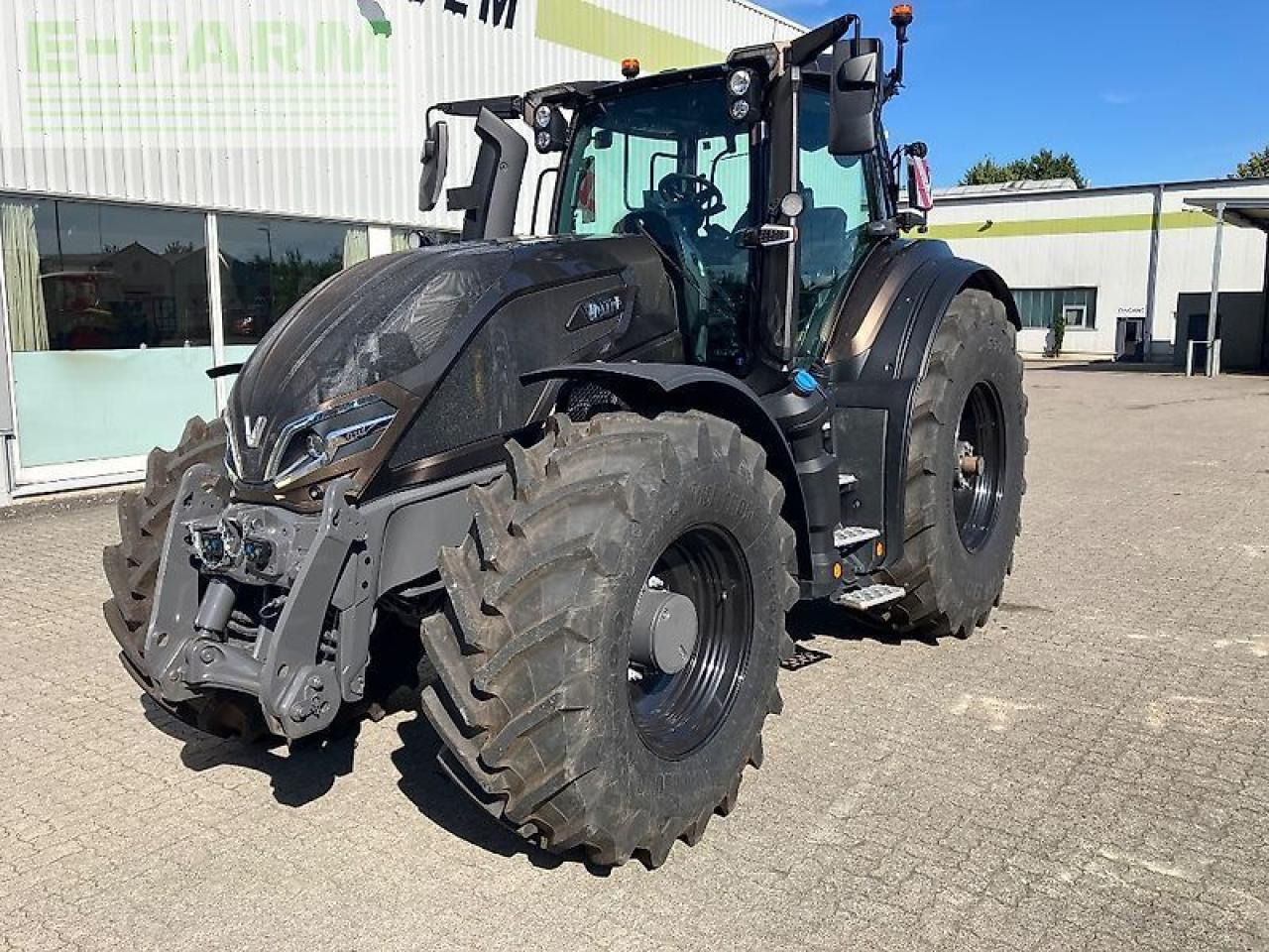 Valtra q245 (gewährleistungsverlängerung 12.2026) - Trator: foto 2 Valtra q245 (gewährleistungsverlängerung 12.2026) - Trator: foto 2