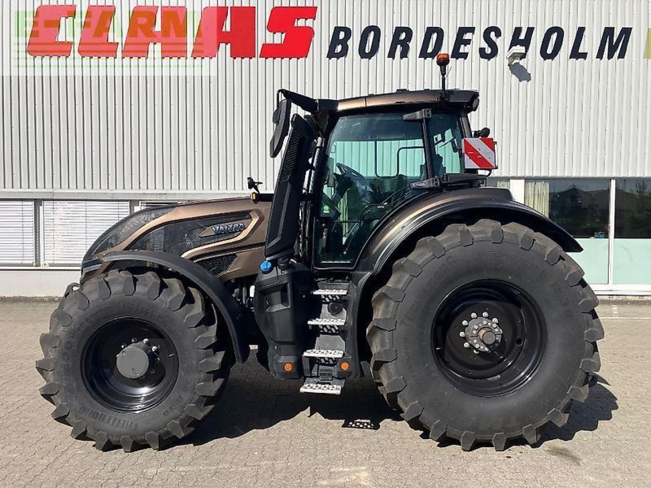 Valtra q245 (gewährleistungsverlängerung 12.2026) - Trator: foto 1 Valtra q245 (gewährleistungsverlängerung 12.2026) - Trator: foto 1