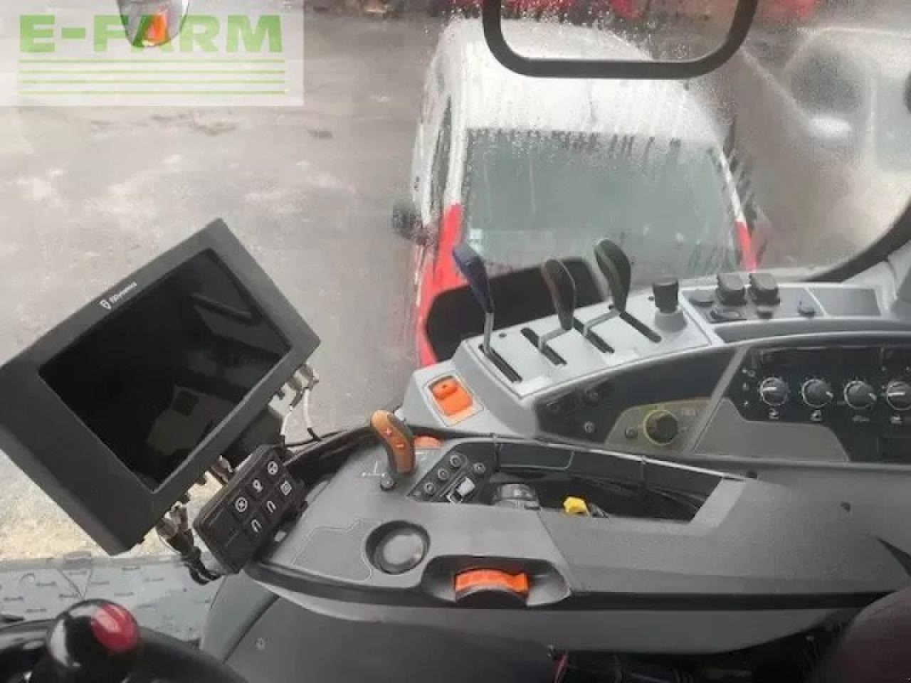 Trator Valtra t 194: foto 8 Trator Valtra t 194: foto 8