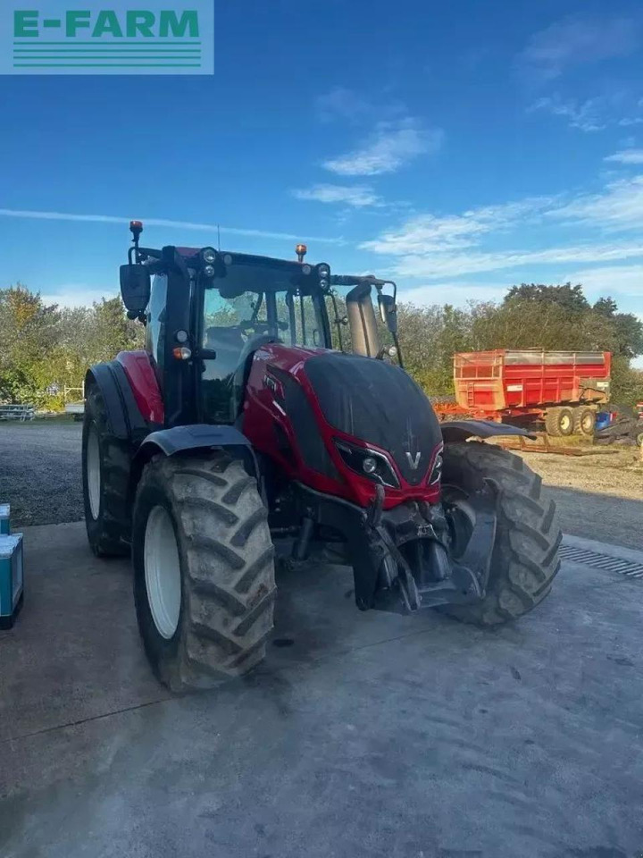 Valtra t144 h - Trator: foto 3 Valtra t144 h - Trator: foto 3