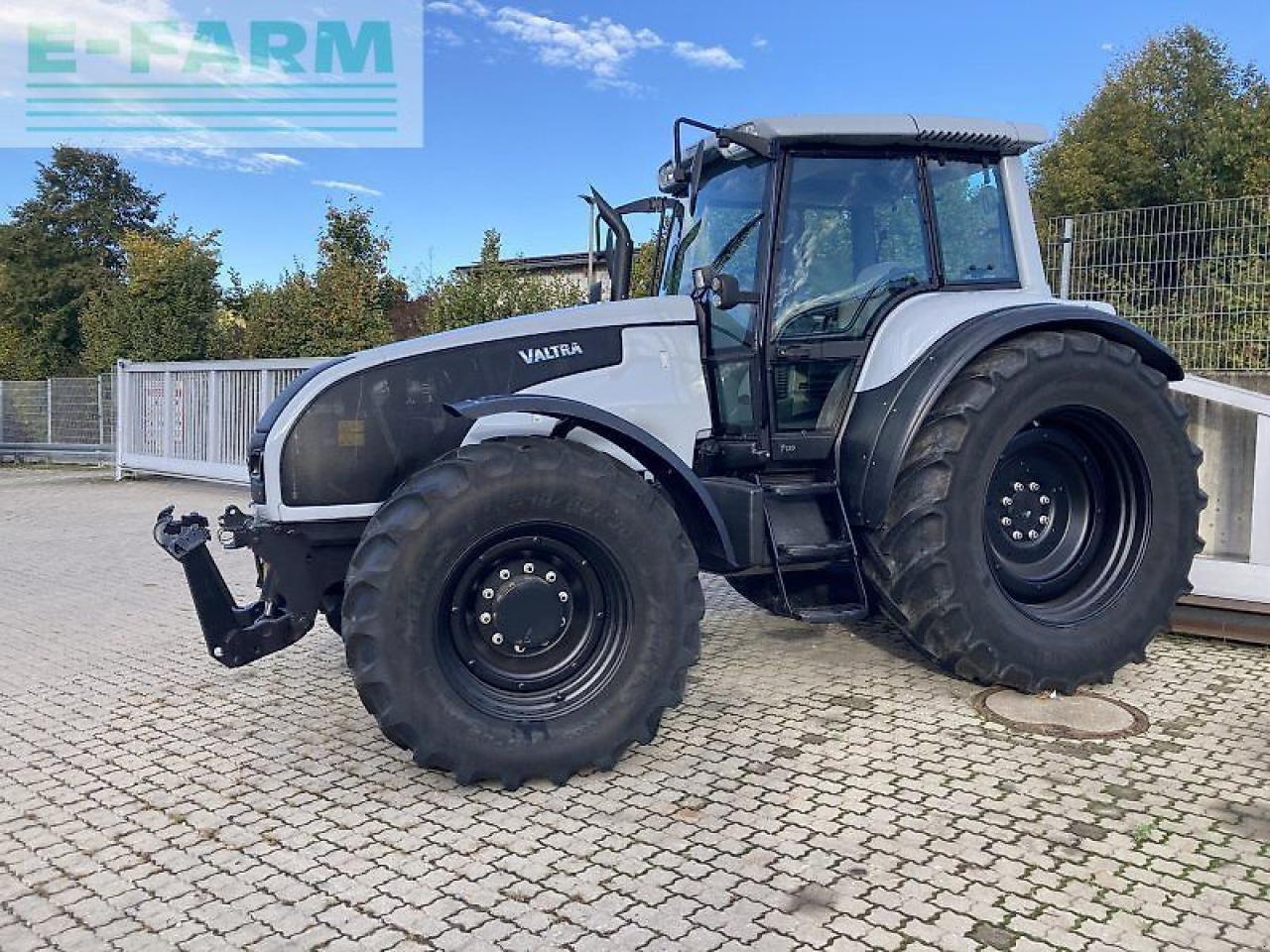 Valtra t170 - Trator: foto 1 Valtra t170 - Trator: foto 1