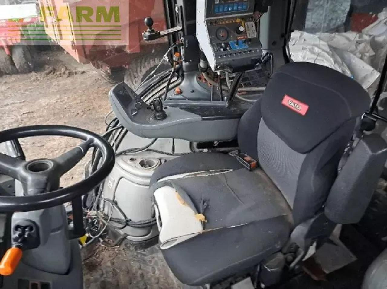 Valtra t172 - Trator: foto 5 Valtra t172 - Trator: foto 5