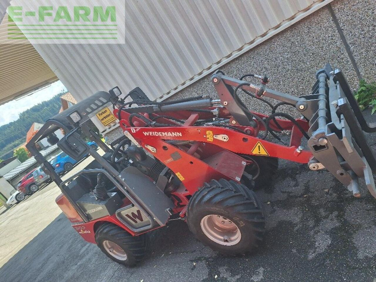Weidemann 1240 lp - Mini escavadeira: foto 1 Weidemann 1240 lp - Mini escavadeira: foto 1