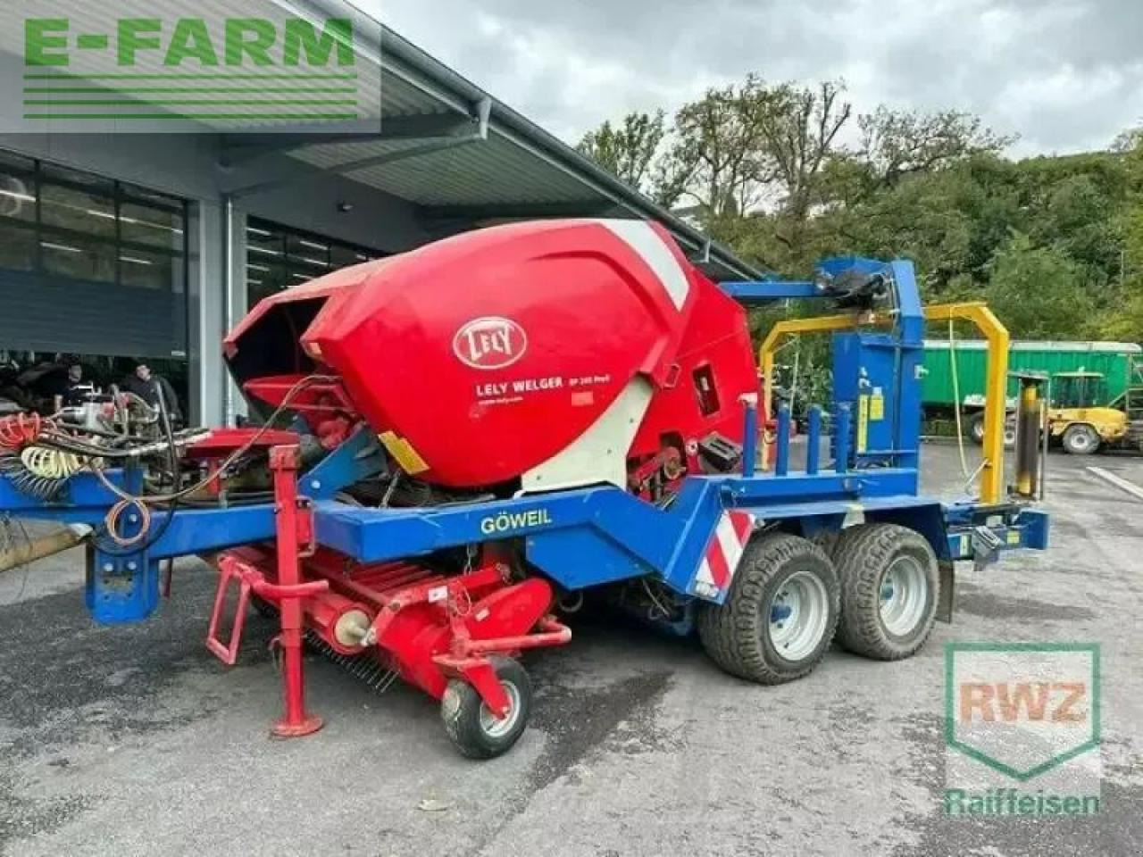 Welger lely 245 master göweil - Enfardadeira de fardos quadrados: foto 1 Welger lely 245 master göweil - Enfardadeira de fardos quadrados: foto 1