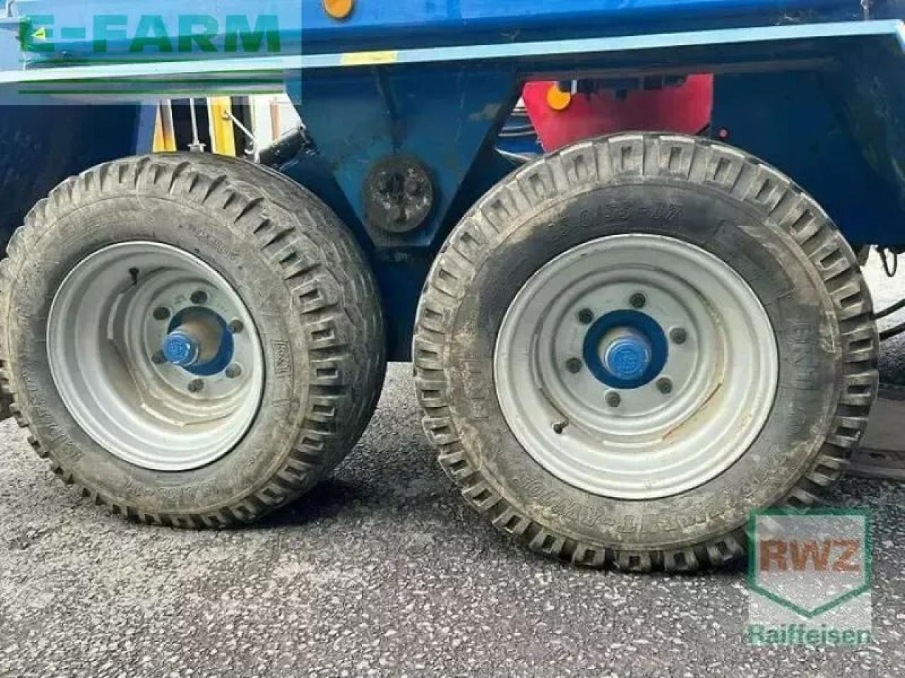 Welger lely 245 master göweil - Enfardadeira de fardos quadrados: foto 2 Welger lely 245 master göweil - Enfardadeira de fardos quadrados: foto 2