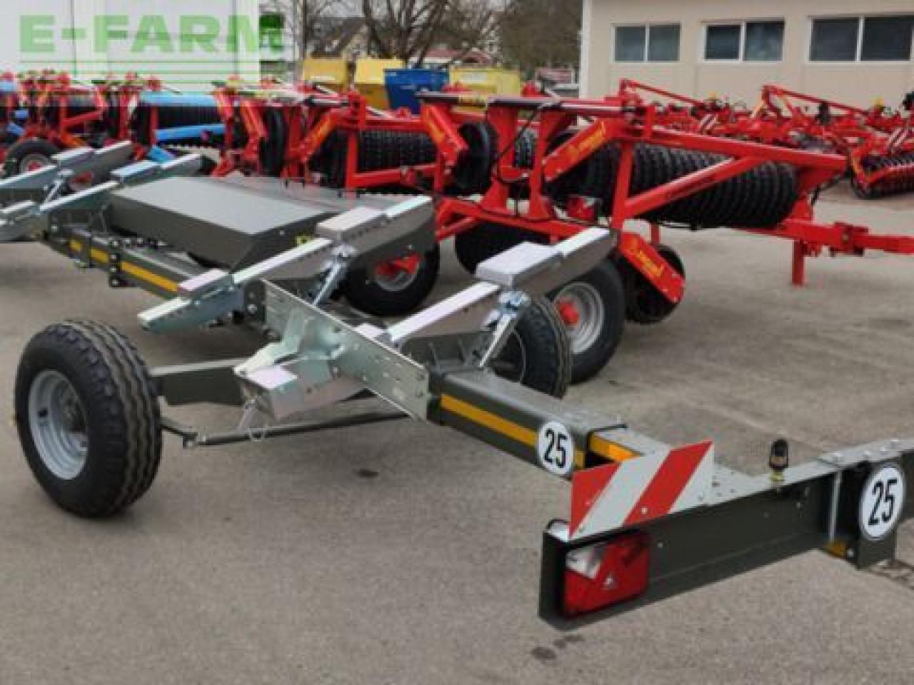 Ziegler transportwagen 4wt zu claas convio - Acessórios para Colhedora de forragem: foto 4 Ziegler transportwagen 4wt zu claas convio - Acessórios para Colhedora de forragem: foto 4