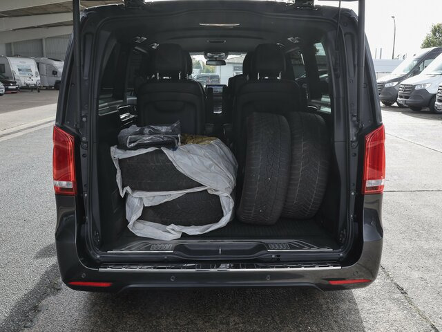 MERCEDES-BENZ EQV 300 Avantgarde,Extralang,6Sitze,2xKlima,LED... - Minibus, Ônibus elétrico: foto 2 MERCEDES-BENZ EQV 300 Avantgarde,Extralang,6Sitze,2xKlima,LED... - Minibus, Ônibus elétrico: foto 2