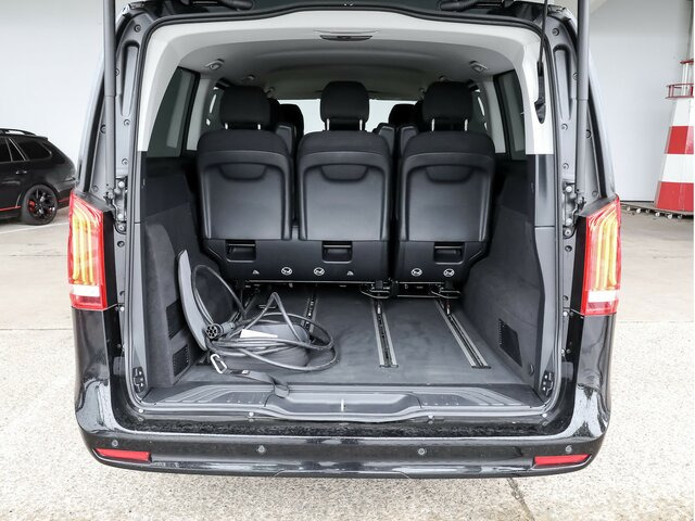 MERCEDES-BENZ EQV 300 Extralang,8Sitze,2xelektr.Schiebetür,LED - Furgão de passageiros, Carrinha elétrica: foto 2 MERCEDES-BENZ EQV 300 Extralang,8Sitze,2xelektr.Schiebetür,LED - Furgão de passageiros, Carrinha elétrica: foto 2