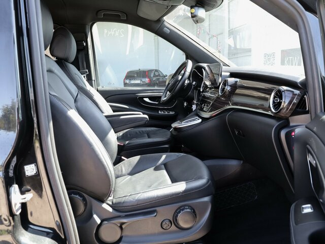 MERCEDES-BENZ EQV 300 Extralang Avantgarde,8-Sitzer,TaxiPaket... - Minibus, Ônibus elétrico: foto 5 MERCEDES-BENZ EQV 300 Extralang Avantgarde,8-Sitzer,TaxiPaket... - Minibus, Ônibus elétrico: foto 5