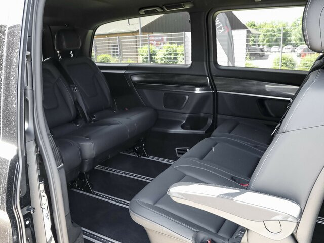 MERCEDES-BENZ EQV 300 Extralang,Avantgarde,8Sitze,2xelektr.Tür - Furgão de passageiros, Carrinha elétrica: foto 4 MERCEDES-BENZ EQV 300 Extralang,Avantgarde,8Sitze,2xelektr.Tür - Furgão de passageiros, Carrinha elétrica: foto 4
