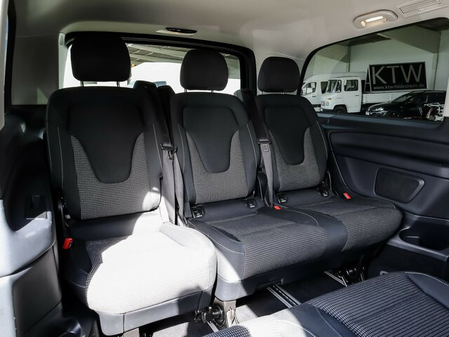 MERCEDES-BENZ EQV 300 lang,7Sitze,2xKlima,2Schiebetür el.,LED - Minibus, Ônibus elétrico: foto 4 MERCEDES-BENZ EQV 300 lang,7Sitze,2xKlima,2Schiebetür el.,LED - Minibus, Ônibus elétrico: foto 4