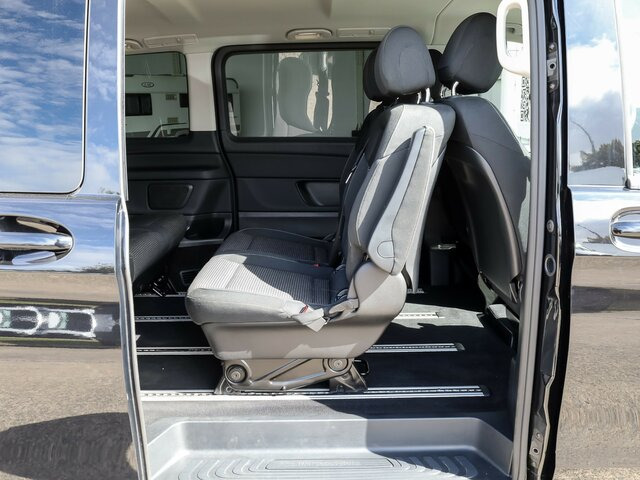 MERCEDES-BENZ EQV 300 lang,7Sitze,2xKlima,2xSchiebetür el.,LED... - Furgão de passageiros, Carrinha elétrica: foto 5 MERCEDES-BENZ EQV 300 lang,7Sitze,2xKlima,2xSchiebetür el.,LED... - Furgão de passageiros, Carrinha elétrica: foto 5