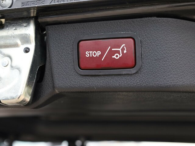 MERCEDES-BENZ EQV 300 lang,8Sitzer,2xSchiebetür,360°Kamera... - Furgão de passageiros, Carrinha elétrica: foto 3 MERCEDES-BENZ EQV 300 lang,8Sitzer,2xSchiebetür,360°Kamera... - Furgão de passageiros, Carrinha elétrica: foto 3