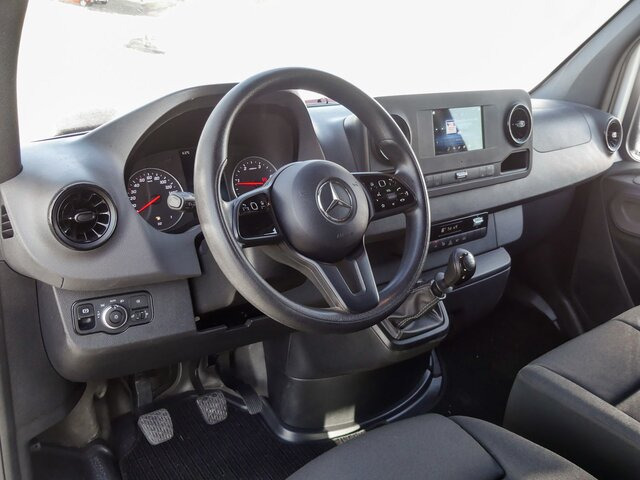MERCEDES-BENZ Sprinter 214 CDI Kasten,3924,MBUX,Kamera - Furgão compacto: foto 4 MERCEDES-BENZ Sprinter 214 CDI Kasten,3924,MBUX,Kamera - Furgão compacto: foto 4