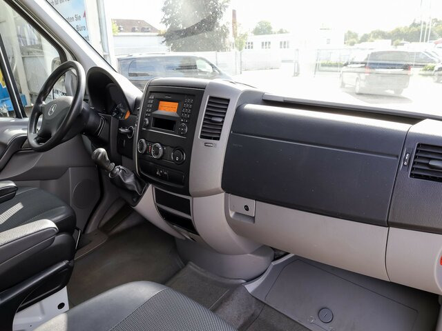 MERCEDES-BENZ Sprinter 316CDI DOKA,Allrad,AHK,Standhzg.... - Carrinha de lona, Carrinha cabine dupla: foto 3 MERCEDES-BENZ Sprinter 316CDI DOKA,Allrad,AHK,Standhzg.... - Carrinha de lona, Carrinha cabine dupla: foto 3