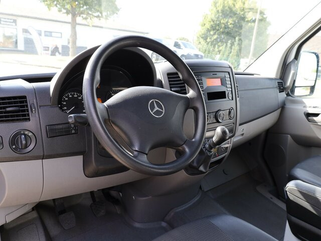 MERCEDES-BENZ Sprinter 316CDI DOKA,Allrad,AHK,TCO,Standhzg.... - Carrinha de lona, Carrinha cabine dupla: foto 4 MERCEDES-BENZ Sprinter 316CDI DOKA,Allrad,AHK,TCO,Standhzg.... - Carrinha de lona, Carrinha cabine dupla: foto 4