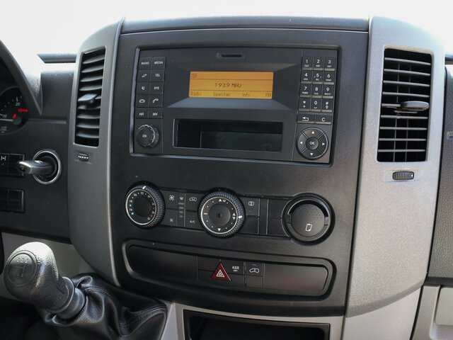 MERCEDES-BENZ Sprinter 316CDI Pritsche,Allrad,Klima... - Carrinha de lona: foto 3 MERCEDES-BENZ Sprinter 316CDI Pritsche,Allrad,Klima... - Carrinha de lona: foto 3