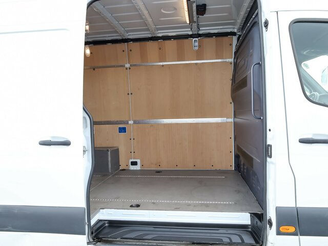 MERCEDES-BENZ Sprinter 317 CDI Kasten,L2H2,MBUX,Kamera - Furgão: foto 2 MERCEDES-BENZ Sprinter 317 CDI Kasten,L2H2,MBUX,Kamera - Furgão: foto 2