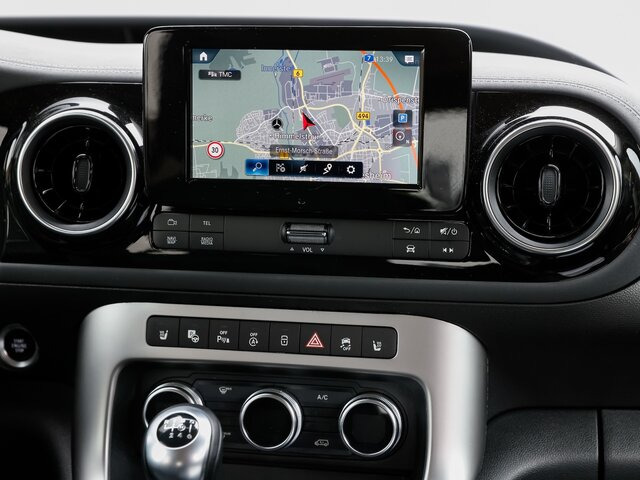 MERCEDES-BENZ T 180 Power Plus,AHK,LED,Navi,Kamera,Tempomat - Furgão de passageiros: foto 4 MERCEDES-BENZ T 180 Power Plus,AHK,LED,Navi,Kamera,Tempomat - Furgão de passageiros: foto 4