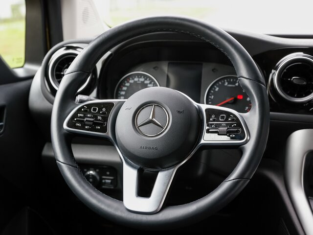 MERCEDES-BENZ T 180 Progressive,AHK,LED,Navi,Kamera,Tempomat - Furgão de passageiros: foto 5 MERCEDES-BENZ T 180 Progressive,AHK,LED,Navi,Kamera,Tempomat - Furgão de passageiros: foto 5