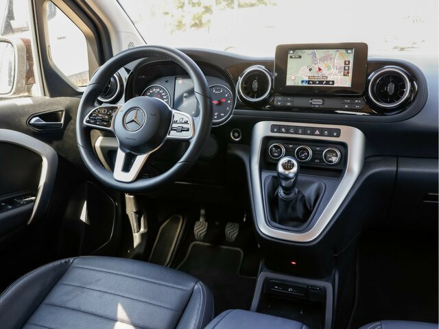 MERCEDES-BENZ T 180 Progressive,MBUX,LED,AHK,Navi,Kamera - Furgão de passageiros: foto 3 MERCEDES-BENZ T 180 Progressive,MBUX,LED,AHK,Navi,Kamera - Furgão de passageiros: foto 3