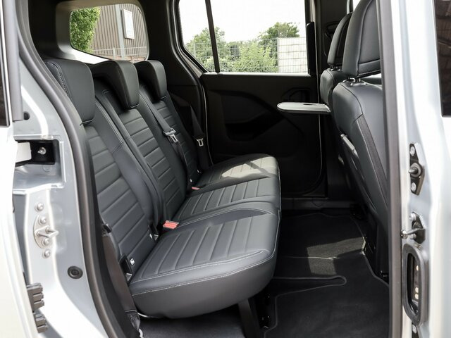 MERCEDES-BENZ T 180 Progressive,MBUX,LED,Navi,Kamera,Tempomat... - Furgão de passageiros: foto 2 MERCEDES-BENZ T 180 Progressive,MBUX,LED,Navi,Kamera,Tempomat... - Furgão de passageiros: foto 2