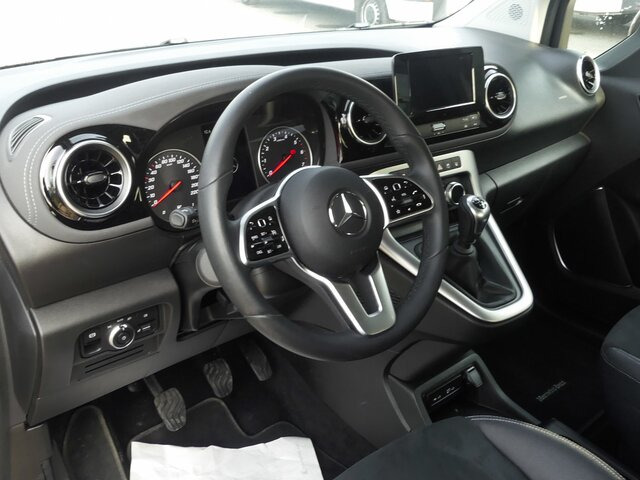 MERCEDES-BENZ T 180 Progressive,MBUX,LED,Navi,Kamera,Tempomat... - Furgão de passageiros: foto 4 MERCEDES-BENZ T 180 Progressive,MBUX,LED,Navi,Kamera,Tempomat... - Furgão de passageiros: foto 4