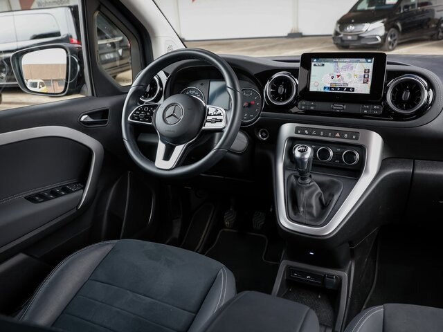 MERCEDES-BENZ T 180 Progressive,MBUX,LED,Navi,Kamera,Tempomat - Furgão de passageiros: foto 3 MERCEDES-BENZ T 180 Progressive,MBUX,LED,Navi,Kamera,Tempomat - Furgão de passageiros: foto 3