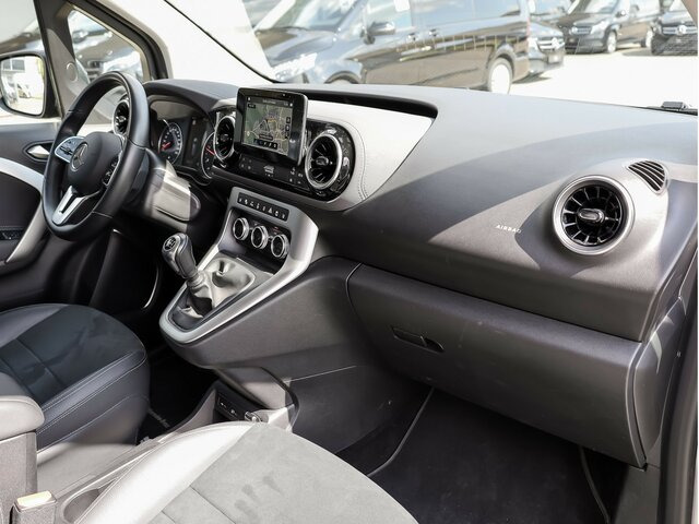 MERCEDES-BENZ T 180 d,Progressive,LED.AHK,MBUX,Navi,Kamera... - Furgão de passageiros: foto 4 MERCEDES-BENZ T 180 d,Progressive,LED.AHK,MBUX,Navi,Kamera... - Furgão de passageiros: foto 4