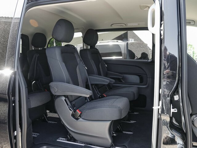 MERCEDES-BENZ V 220 d STYLE kompakt,6Sitzer,Distronic,AHK - Minibus, Furgão de passageiros: foto 2 MERCEDES-BENZ V 220 d STYLE kompakt,6Sitzer,Distronic,AHK - Minibus, Furgão de passageiros: foto 2