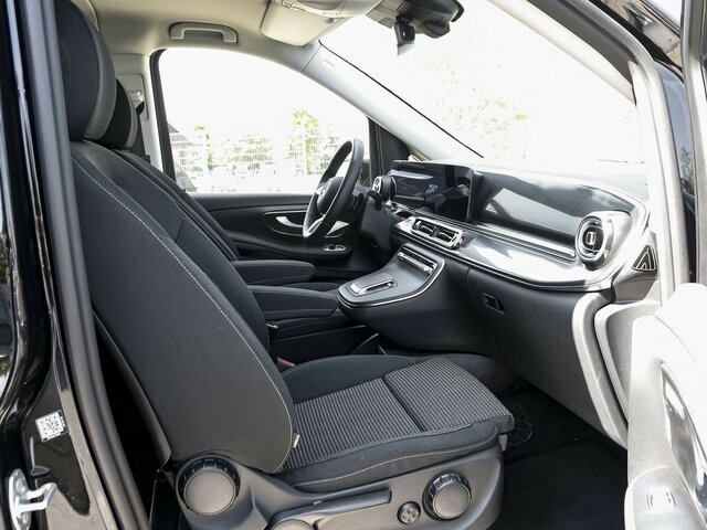 MERCEDES-BENZ V 220 d STYLE kompakt,6Sitzer,Distronic,AHK... - Furgão de passageiros: foto 4 MERCEDES-BENZ V 220 d STYLE kompakt,6Sitzer,Distronic,AHK... - Furgão de passageiros: foto 4
