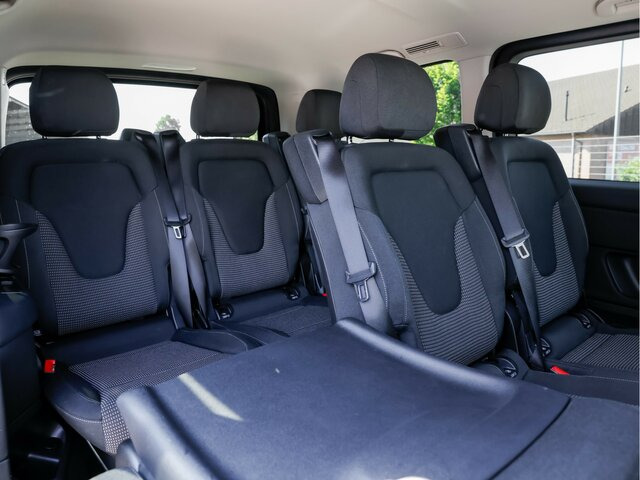 MERCEDES-BENZ V 220 d STYLE kompakt,8Sitzer,Standheizung,AHK... - Minibus, Furgão de passageiros: foto 3 MERCEDES-BENZ V 220 d STYLE kompakt,8Sitzer,Standheizung,AHK... - Minibus, Furgão de passageiros: foto 3