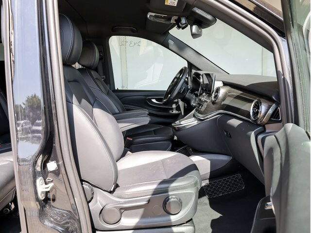 MERCEDES-BENZ V 300 Avantgarde Extralang,2xSchiebetür elektr. - Furgão de passageiros: foto 5 MERCEDES-BENZ V 300 Avantgarde Extralang,2xSchiebetür elektr. - Furgão de passageiros: foto 5