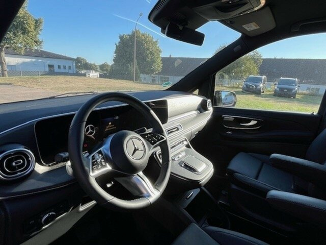 MERCEDES-BENZ V 300 Avantgarde Extralang,2xSchiebetür elektr.... - Furgão de passageiros: foto 4 MERCEDES-BENZ V 300 Avantgarde Extralang,2xSchiebetür elektr.... - Furgão de passageiros: foto 4