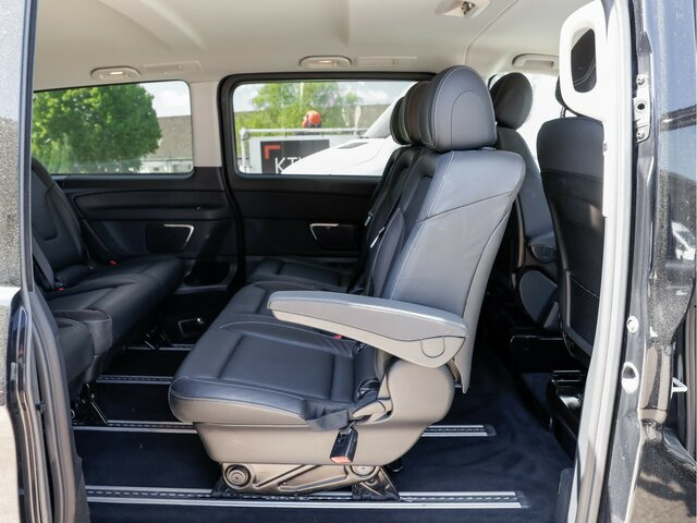 MERCEDES-BENZ V 300 Edition Extralang,2xSchiebetür el.,8Sitzer - Furgão de passageiros: foto 2 MERCEDES-BENZ V 300 Edition Extralang,2xSchiebetür el.,8Sitzer - Furgão de passageiros: foto 2