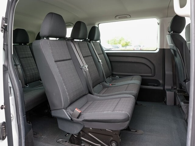 MERCEDES-BENZ Vito 111 TourerPro,lang,8Sitzer,Klima,Standhzg. - Minibus, Furgão de passageiros: foto 4 MERCEDES-BENZ Vito 111 TourerPro,lang,8Sitzer,Klima,Standhzg. - Minibus, Furgão de passageiros: foto 4
