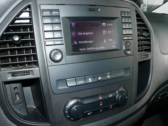 MERCEDES-BENZ Vito 114 TourerPro,Allrad,Automatik,8Sitzer... - Minibus, Furgão de passageiros: foto 4 MERCEDES-BENZ Vito 114 TourerPro,Allrad,Automatik,8Sitzer... - Minibus, Furgão de passageiros: foto 4