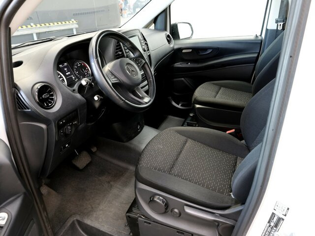 MERCEDES-BENZ Vito 114 TourerPro,Extralang,8Sitzer,Automatik... - Minibus, Furgão de passageiros: foto 2 MERCEDES-BENZ Vito 114 TourerPro,Extralang,8Sitzer,Automatik... - Minibus, Furgão de passageiros: foto 2