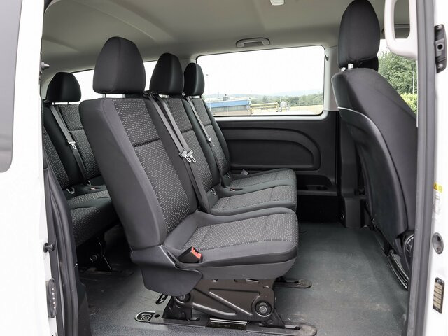 MERCEDES-BENZ Vito 114 TourerPro,Extralang,AMF Rollstuhlrampe - Furgão de passageiros: foto 2 MERCEDES-BENZ Vito 114 TourerPro,Extralang,AMF Rollstuhlrampe - Furgão de passageiros: foto 2