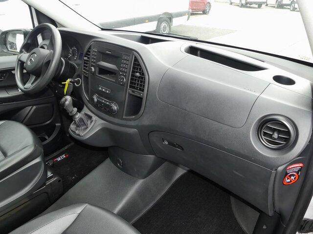 MERCEDES-BENZ Vito 114 TourerPro,Extralang,AMF Rollstuhlrampe - Minibus, Furgão de passageiros: foto 4 MERCEDES-BENZ Vito 114 TourerPro,Extralang,AMF Rollstuhlrampe - Minibus, Furgão de passageiros: foto 4