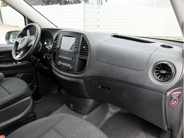 MERCEDES-BENZ Vito 114 TourerPro,lang,Automatik,8Sitze,Kamera - Minibus, Furgão de passageiros: foto 4 MERCEDES-BENZ Vito 114 TourerPro,lang,Automatik,8Sitze,Kamera - Minibus, Furgão de passageiros: foto 4