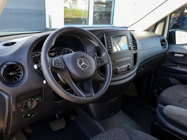 MERCEDES-BENZ Vito 114 TourerPro,lang,Automatik,8Sitze,Kamera... - Minibus, Furgão de passageiros: foto 5 MERCEDES-BENZ Vito 114 TourerPro,lang,Automatik,8Sitze,Kamera... - Minibus, Furgão de passageiros: foto 5