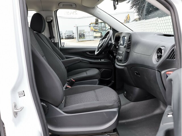 MERCEDES-BENZ Vito 114 TourerPro,lang,Automatik,8Sitze,Kamera - Minibus, Furgão de passageiros: foto 3 MERCEDES-BENZ Vito 114 TourerPro,lang,Automatik,8Sitze,Kamera - Minibus, Furgão de passageiros: foto 3
