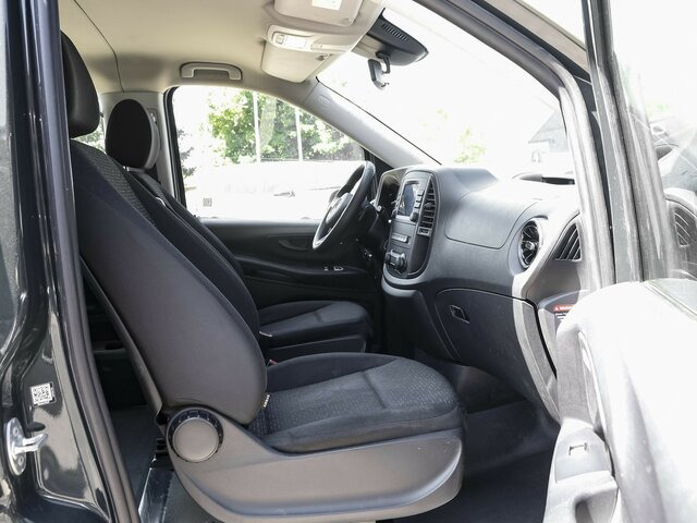 MERCEDES-BENZ Vito 114 TourerPro,lang,Automatik,8Sitze,Kamera - Furgão de passageiros: foto 2 MERCEDES-BENZ Vito 114 TourerPro,lang,Automatik,8Sitze,Kamera - Furgão de passageiros: foto 2