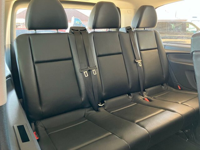 MERCEDES-BENZ Vito 116 TourerPro,lang,Allrad,8Sitzer,Automatik... - Furgão de passageiros: foto 2 MERCEDES-BENZ Vito 116 TourerPro,lang,Allrad,8Sitzer,Automatik... - Furgão de passageiros: foto 2