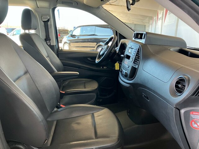 MERCEDES-BENZ Vito 116 TourerPro,lang,Allrad,8Sitzer,Automatik - Minibus, Furgão de passageiros: foto 4 MERCEDES-BENZ Vito 116 TourerPro,lang,Allrad,8Sitzer,Automatik - Minibus, Furgão de passageiros: foto 4