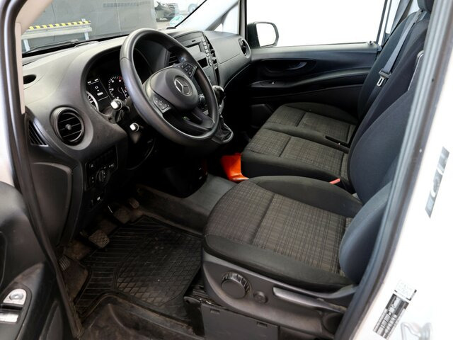 MERCEDES-BENZ Vito114CDI KA lang ,Klima,Sortimo,AHK... - Furgão compacto: foto 2 MERCEDES-BENZ Vito114CDI KA lang ,Klima,Sortimo,AHK... - Furgão compacto: foto 2